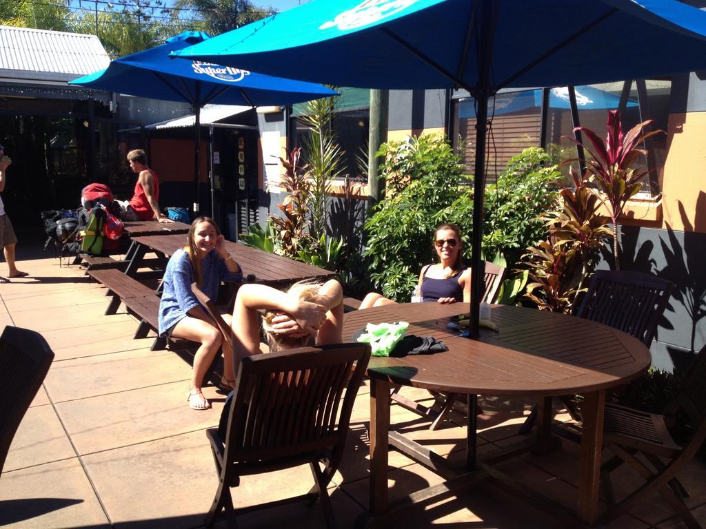 Noosa Backpackers Resort Noosaville Esterno foto